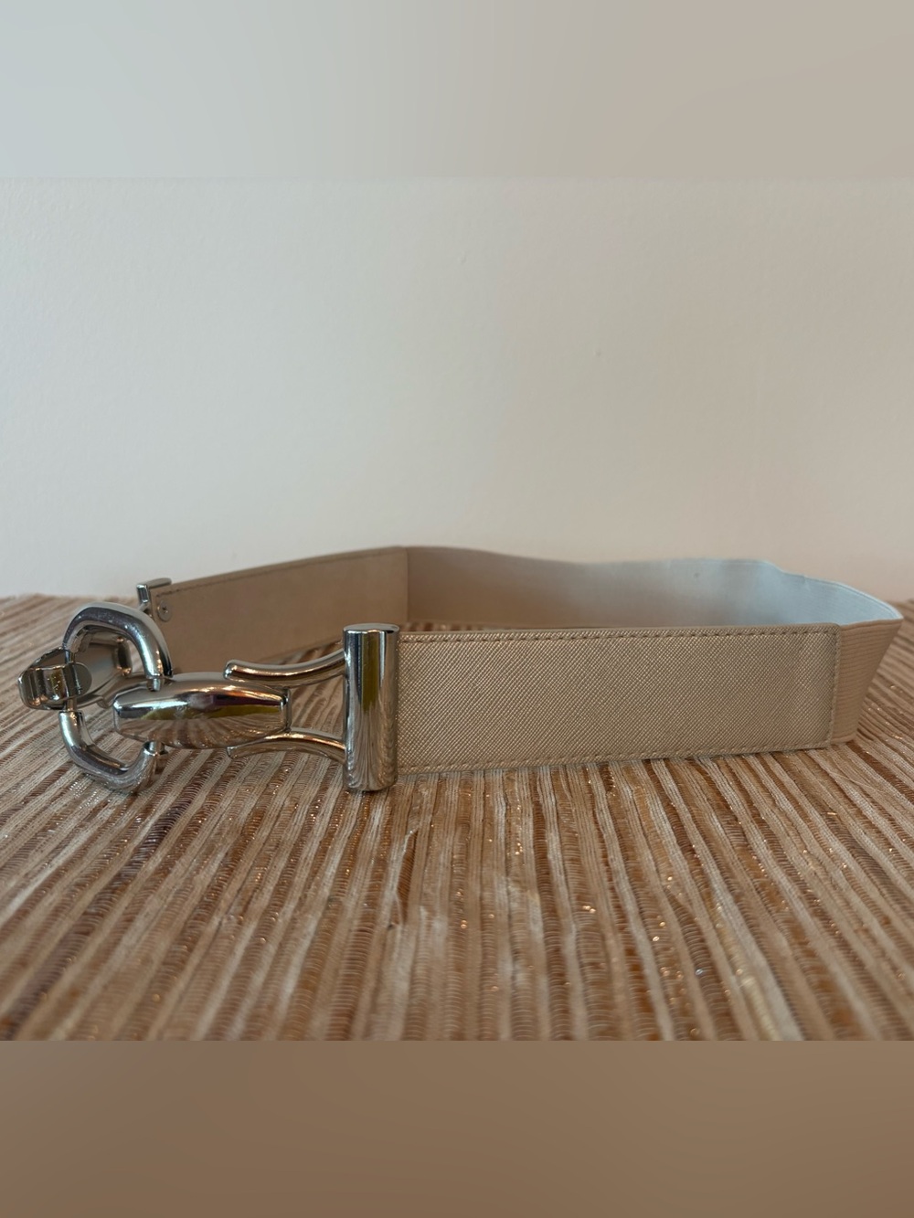 White House Black Market Silver Horsebit Stretch Belt - Picture 2 of 4